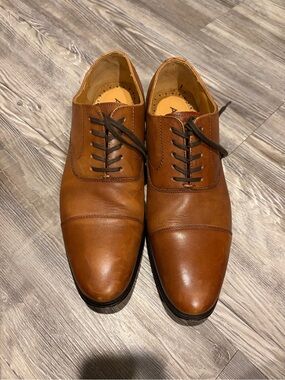 Men's Brown Leather Cap-Toe Derby Dress Shoes